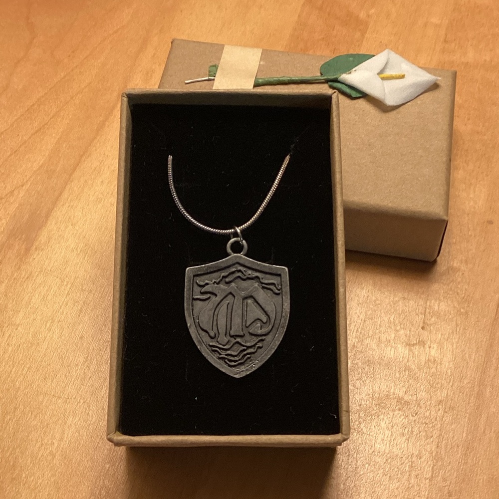 Mikaelson Silver Shield Pendant Necklace LAST2 TVD inspire jewelry peacedbyalise